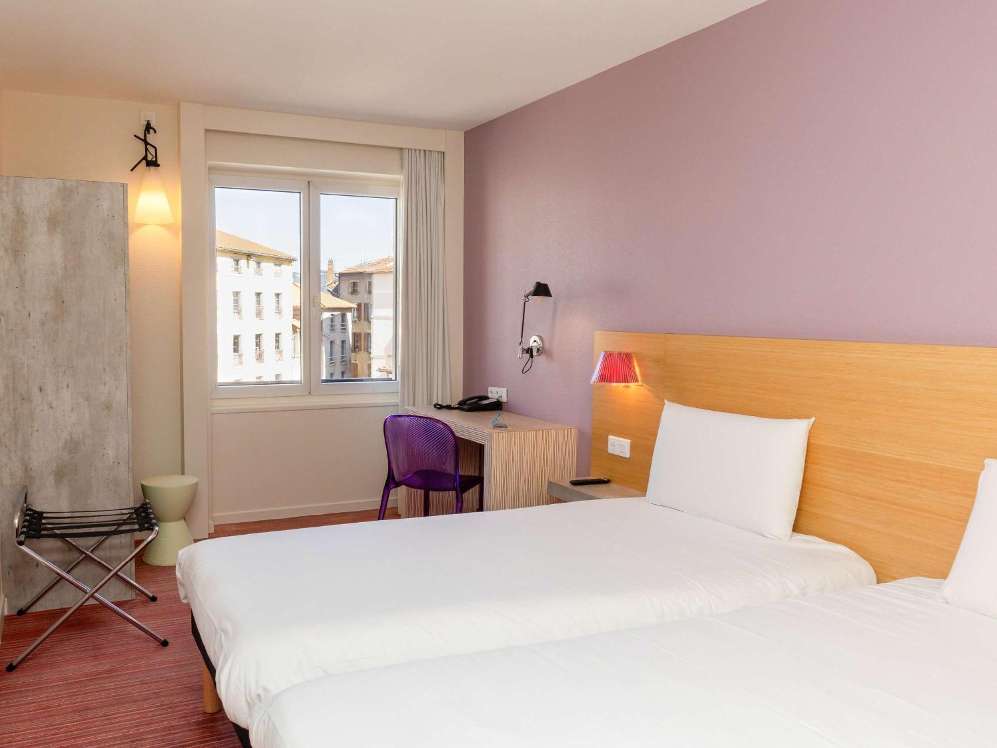Отель Ibis Styles Le Puy En Velay Экстерьер фото